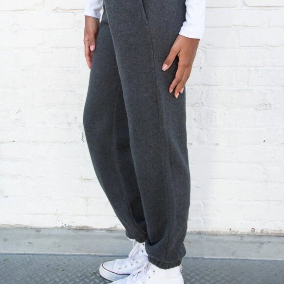 Brandy Melville Dark Grey Rosa Sweatpants - Picture 3 of 3